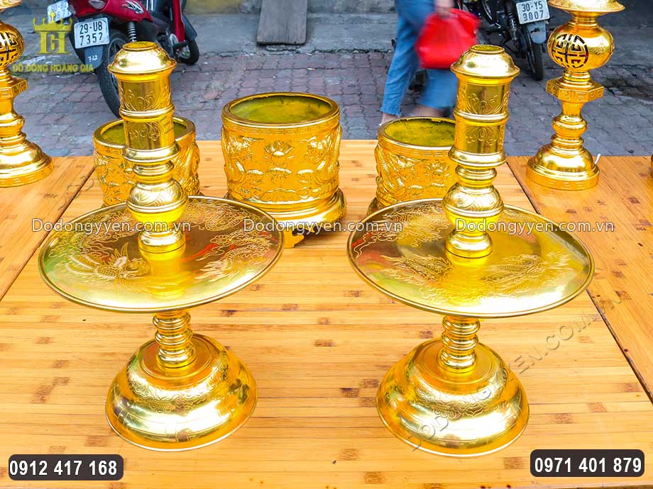 Vật phẩm thể hiện tấm l&ograve;ng th&agrave;nh k&iacute;nh của con ch&aacute;u với &ocirc;ng b&agrave; gia ti&ecirc;n